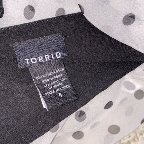 Torrid polka dot top size 4X - Picture 5 of 6